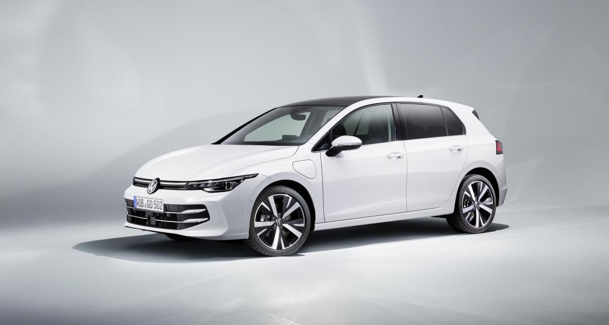 Location VOLKSWAGEN GOLF 8 à Alger